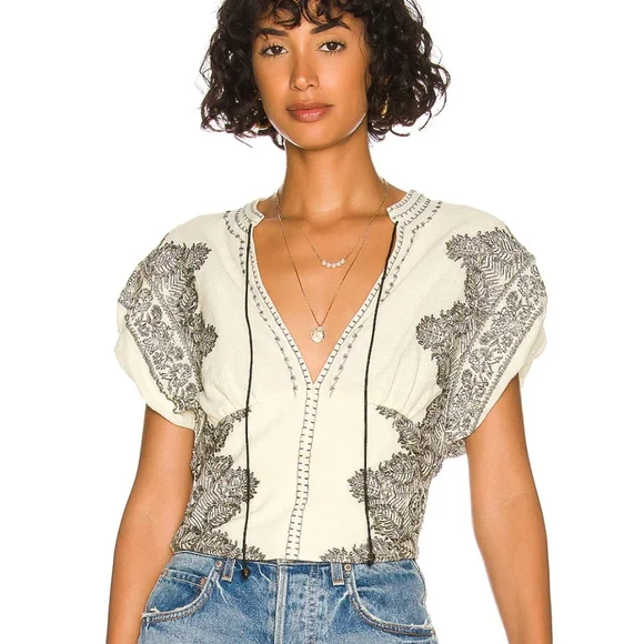 NWT Gimmicks Buckle Embroidered Boho Blouse Smocked Back - Picture 4 of 4